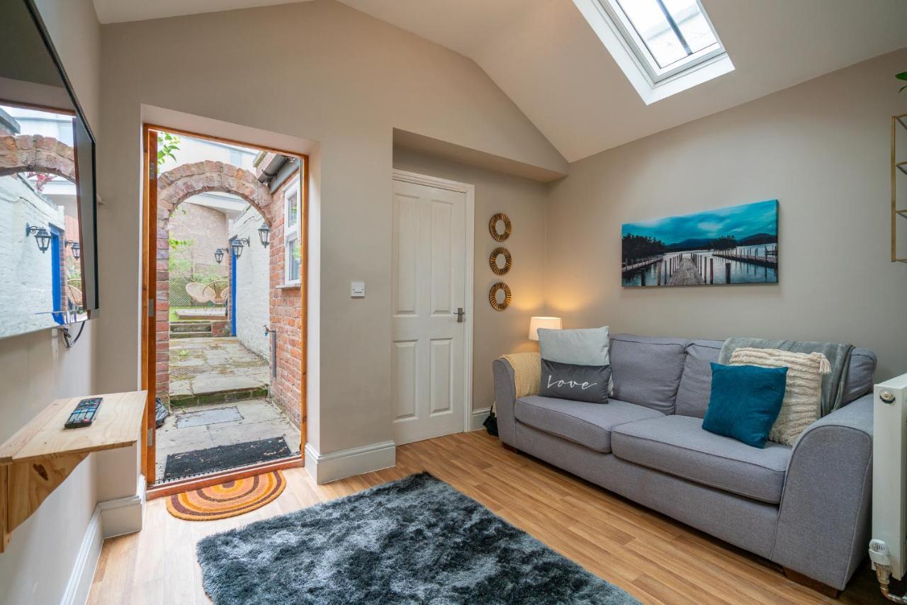 Villa 18Th Century Townhouse In Chester City Centre Exterior foto
