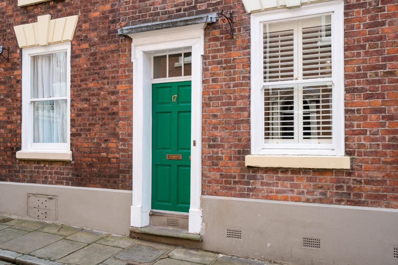 Villa 18Th Century Townhouse In Chester City Centre Exterior foto